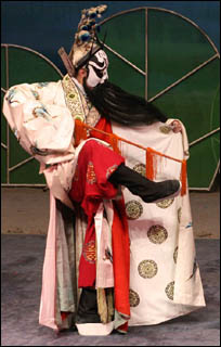 京劇の衣装道具 - 中国国際放送局