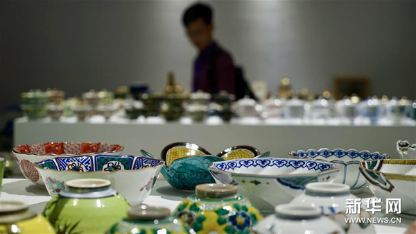 世界の有名陶磁器あつまる、景德镇国际陶芸博